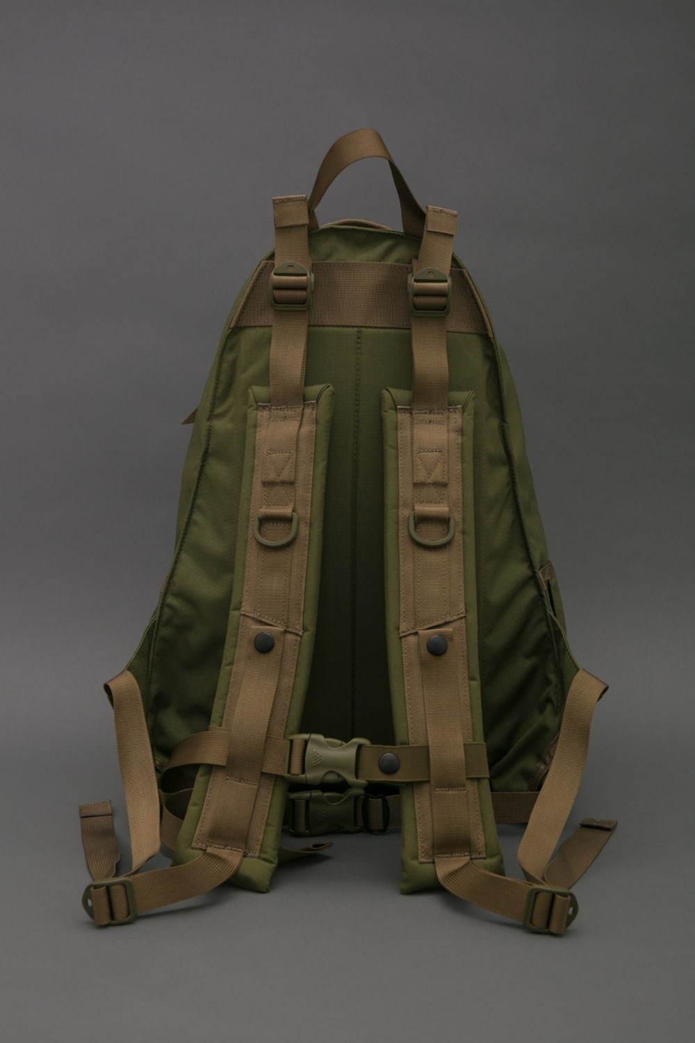ネクサスセブン×グレゴリー、米軍“アリスパック”着想のミリタリーバッグをアーバンリサーチ限定で コピー ネクサスセブン×グレゴリー、米軍“アリスパック”着想のミリタリーバッグをアーバンリサーチ限定で コピー