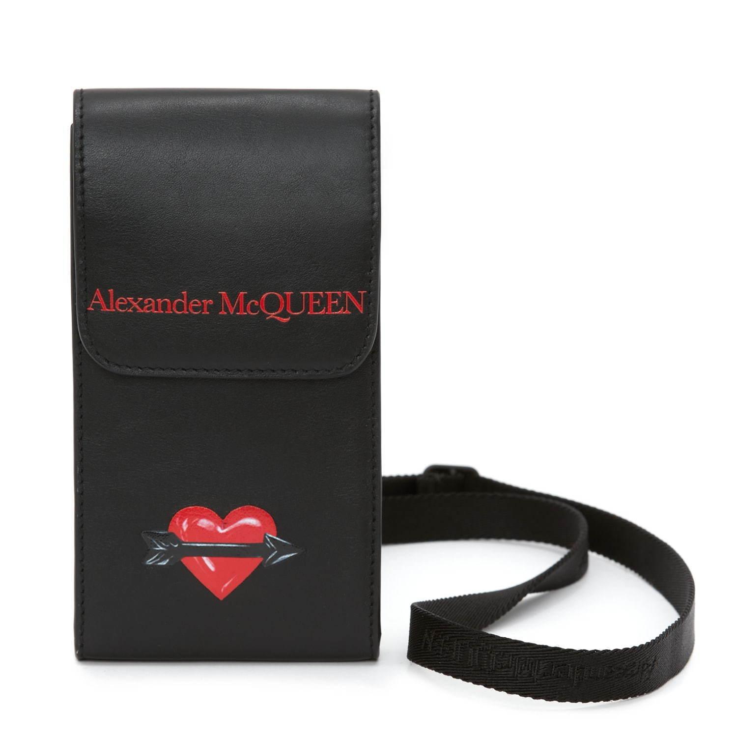 アレキサンダー・マックイーンのバレンタイン、“愛の象徴”を配したスニーカー＆iPhoneケース コピー