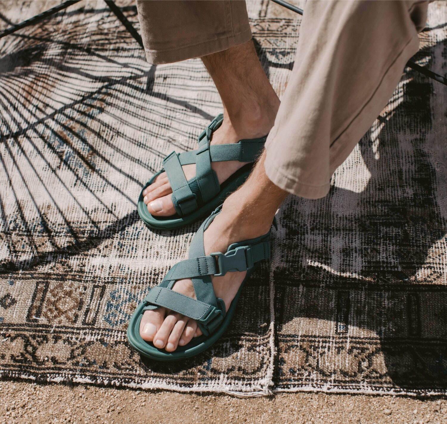 テバ新作サンダル「ハリケーン バージ」クロスしたストラップ＆高機能のユニセックスモデル コピー