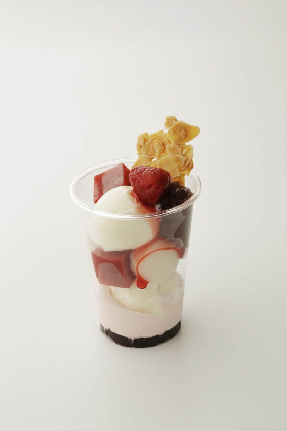 トラヤあんスタンド“いちご×あん”の春メニュー、白玉&寒天入りパフェや苺風味のあんパンなど コピー トラヤあんスタンド“いちご×あん”の春メニュー、白玉&寒天入りパフェや苺風味のあんパンなど コピー