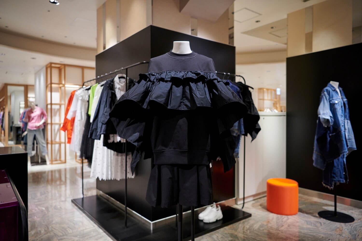 レッド ヴァレンティノ“オールブラック”のミニドレスなど限定アイテム、伊勢丹新宿で限定ストアも コピー レッド ヴァレンティノ“オールブラック”のミニドレスなど限定アイテム、伊勢丹新宿で限定ストアも コピー