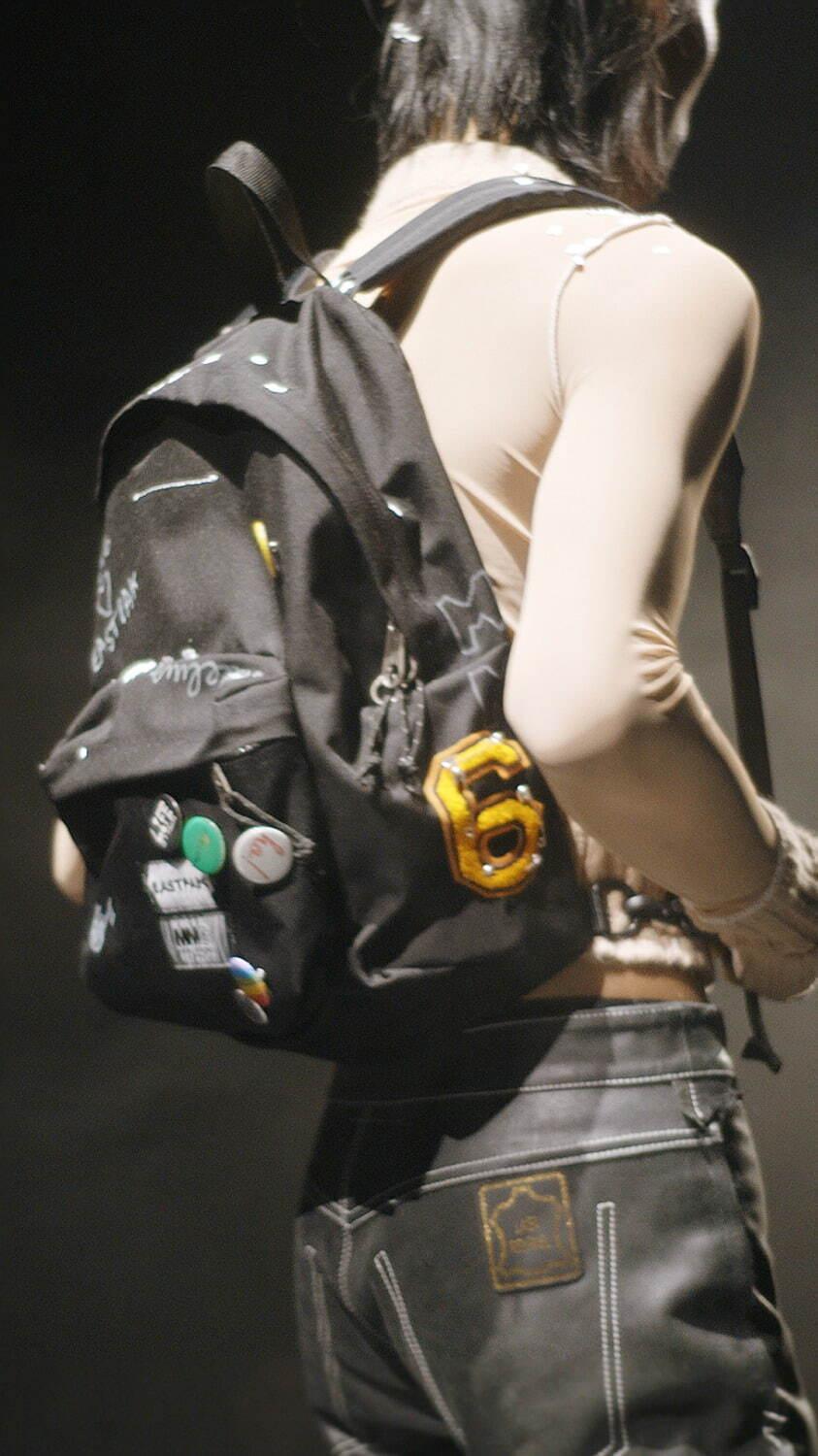 エムエム6 メゾン マルジェラ×イーストパックのコラボバッグ、“リバーシブル”仕様のバックパックなど コピー エムエム6 メゾン マルジェラ×イーストパックのコラボバッグ、“リバーシブル”仕様のバックパックなど コピー