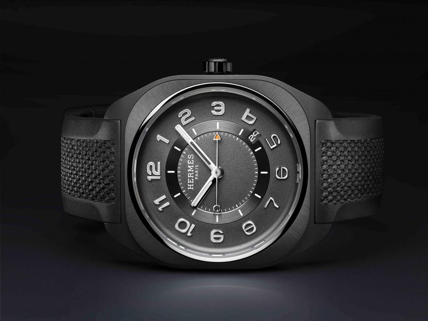 エルメスのメンズ腕時計《エルメスH08》堅牢なクッション型ケースに円形の文字盤 コピー
