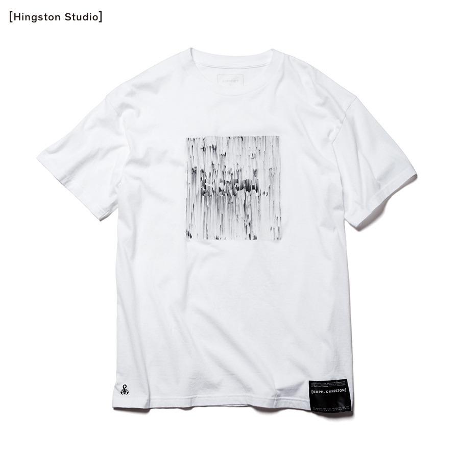 ソフ“ぼんやり浮かび上がるロゴ”やタイポグラフィのTシャツ、英トム・ヒングストンとコラボ コピー ソフ“ぼんやり浮かび上がるロゴ”やタイポグラフィのTシャツ、英トム・ヒングストンとコラボ コピー