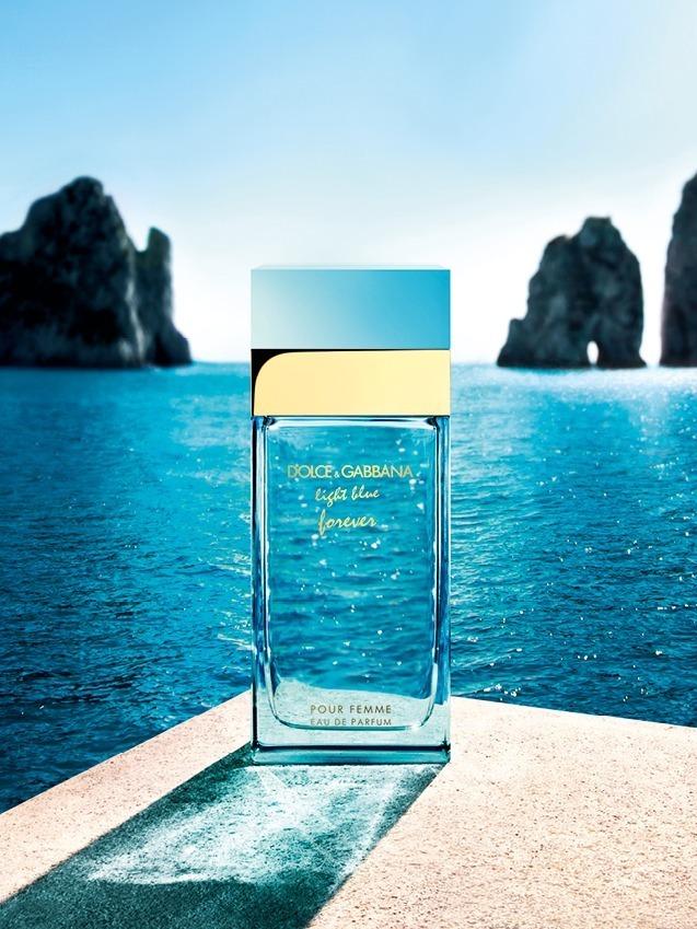 ドルチェ＆ガッバーナ新フレグランス「ライトブルー フォーエバー」“海”のように爽やかな香りで愛を表現 コピー