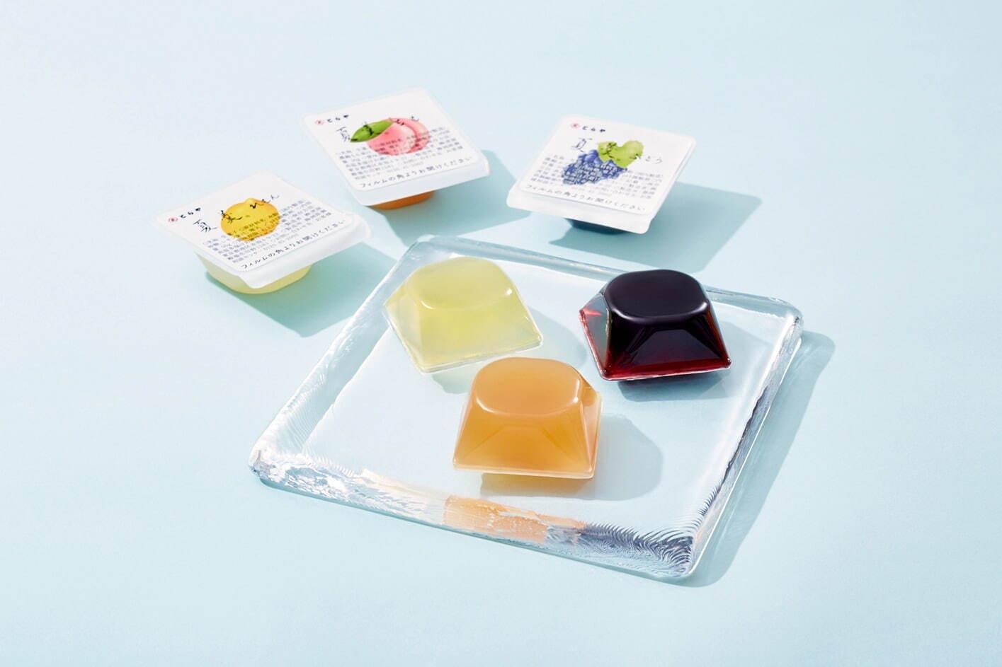 とらや“夏のおすすめ”和菓子、涼やかな海の魚を描いた「小形羊羹」や国産フルーツの夏羹 コピー とらや“夏のおすすめ”和菓子、涼やかな海の魚を描いた「小形羊羹」や国産フルーツの夏羹 コピー