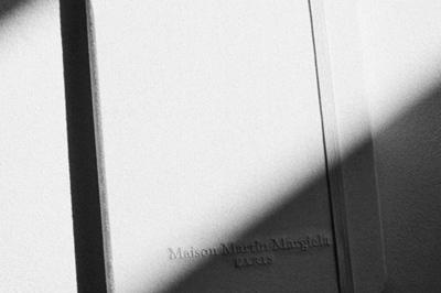 メゾン マルタン マルジェラがモレスキンの日本限定ノートブックを発売 