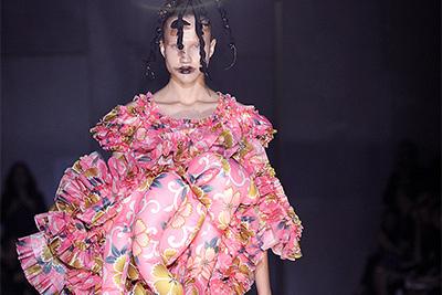 コム デ ギャルソン 2014春夏コレクション - 不屈の探求心が招いた「服を作る」という概念からの脱却 