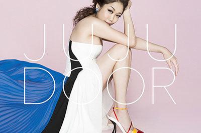 JUJUのドレス＆シューズはディオール - 2年8カ月ぶりの新アルバム「DOOR」のジャケットで 