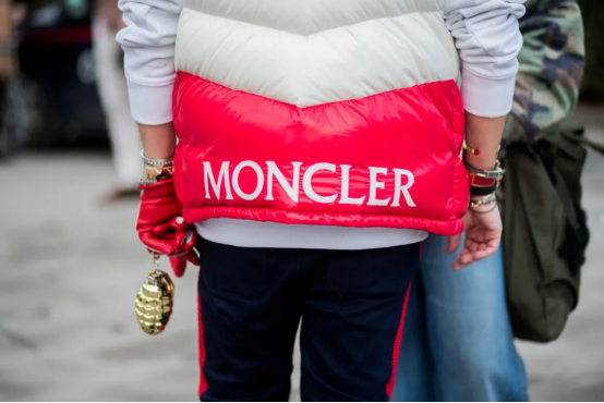 MONCLER1.png