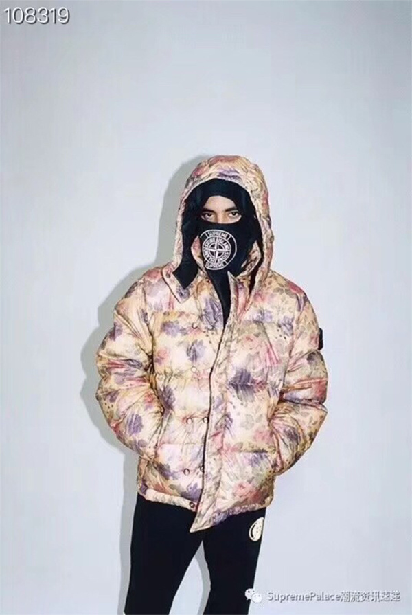 STONE ISLAND ストーンアイランド コピー ダウンジャケット