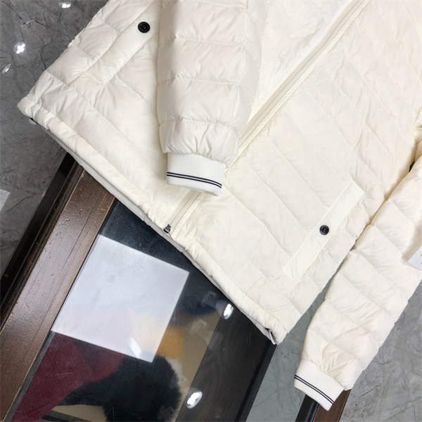 STONE ISLAND ストーンアイランド コピー ダウンジャケット