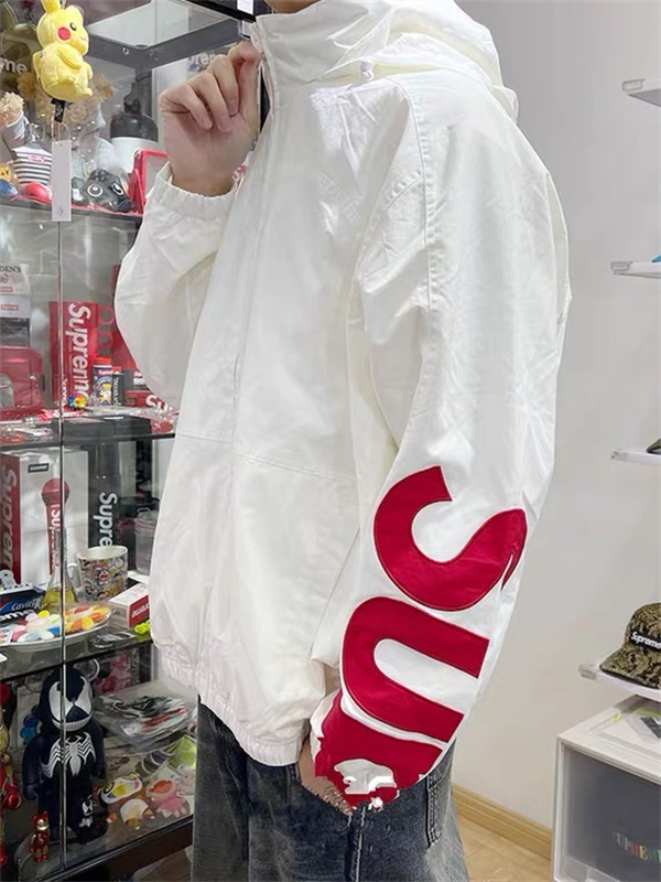 Supreme ジャケット サイズ感 シュプリーム パーカー品質保証 偽物