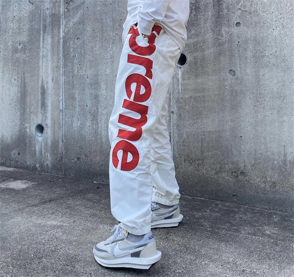 Supreme ズボン 人気 シュプリーム メンズ スウェットパンツ 品質保証 偽物