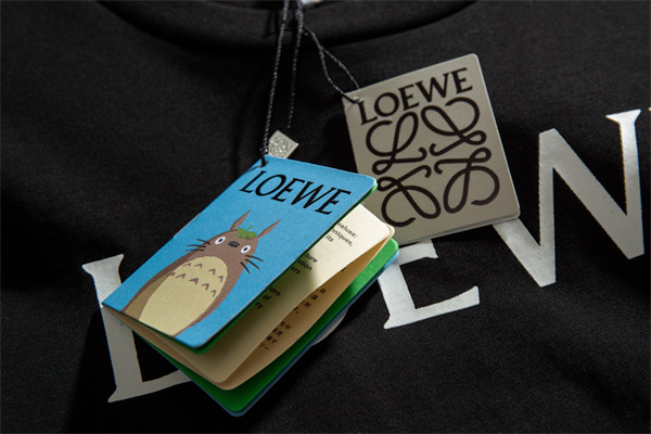 Loewe ロエベ 半袖ｔシャツ 2021人気  偽物