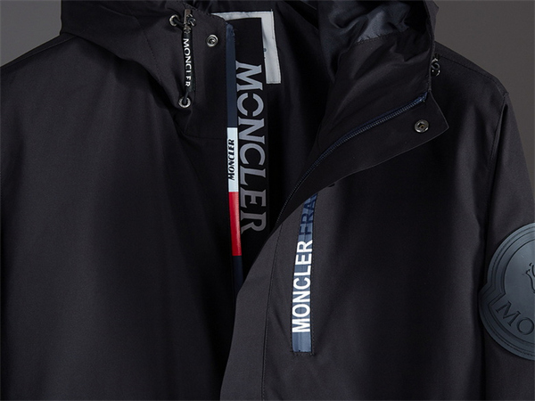 MONCLER 偽物 モンクレール ジャケット