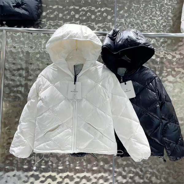 MONCLER ダウンジャケットコピー