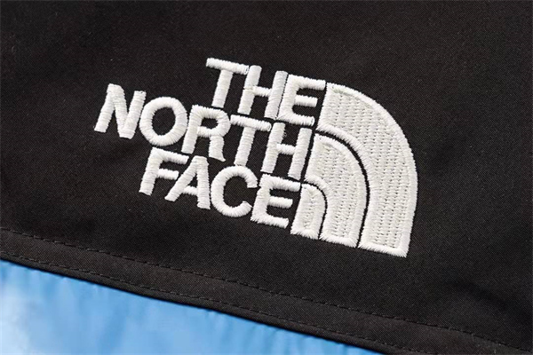 The North Face ダウンジャケット偽物