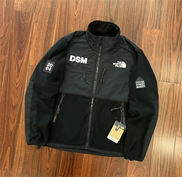 The North Face ジャケット 偽物