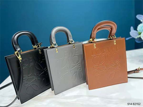 LOEWE偽物 ロエベ トートバッグ