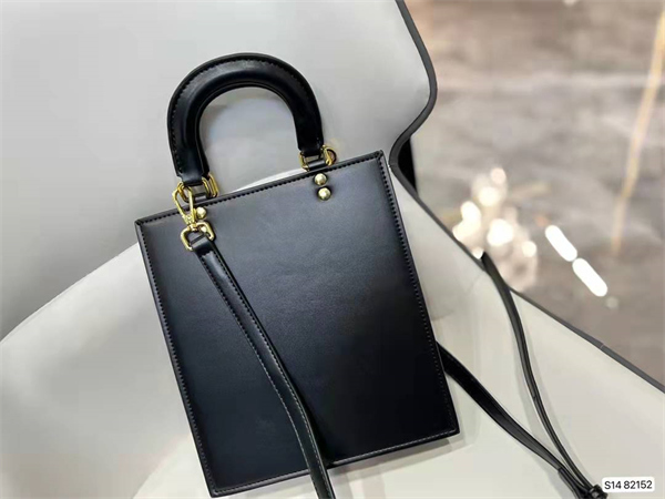 LOEWE偽物 ロエベ トートバッグ