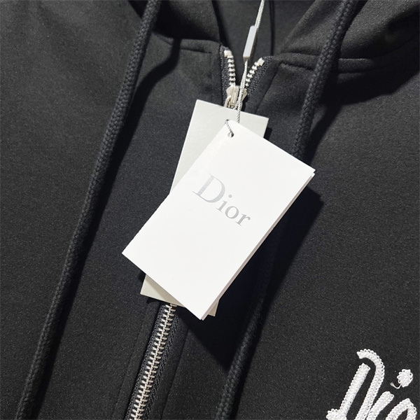 1788861084400372.jpg